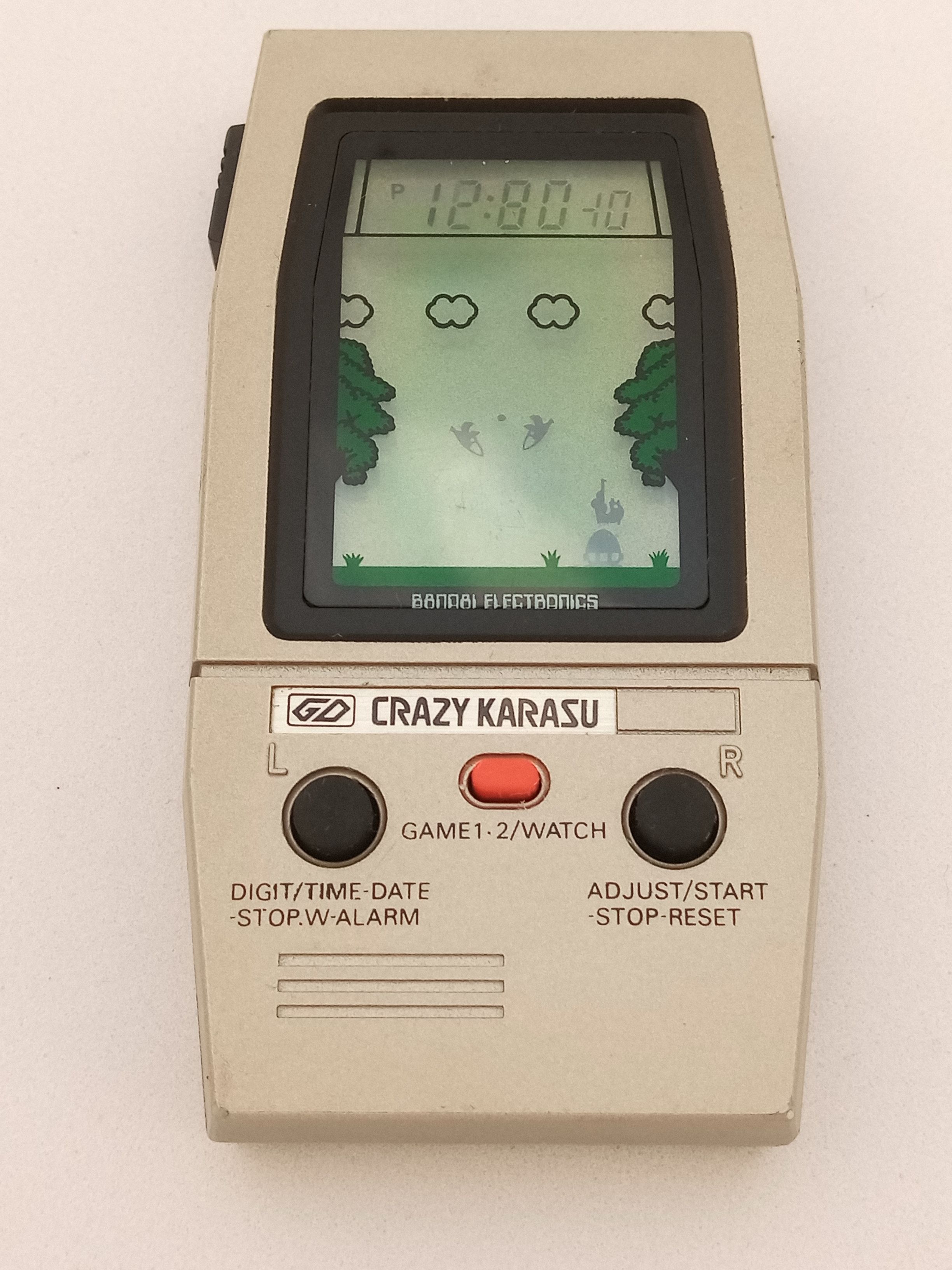 Handheld Empire - game | Bandai : Crazy Karasu - Tir Aux Corbeaux